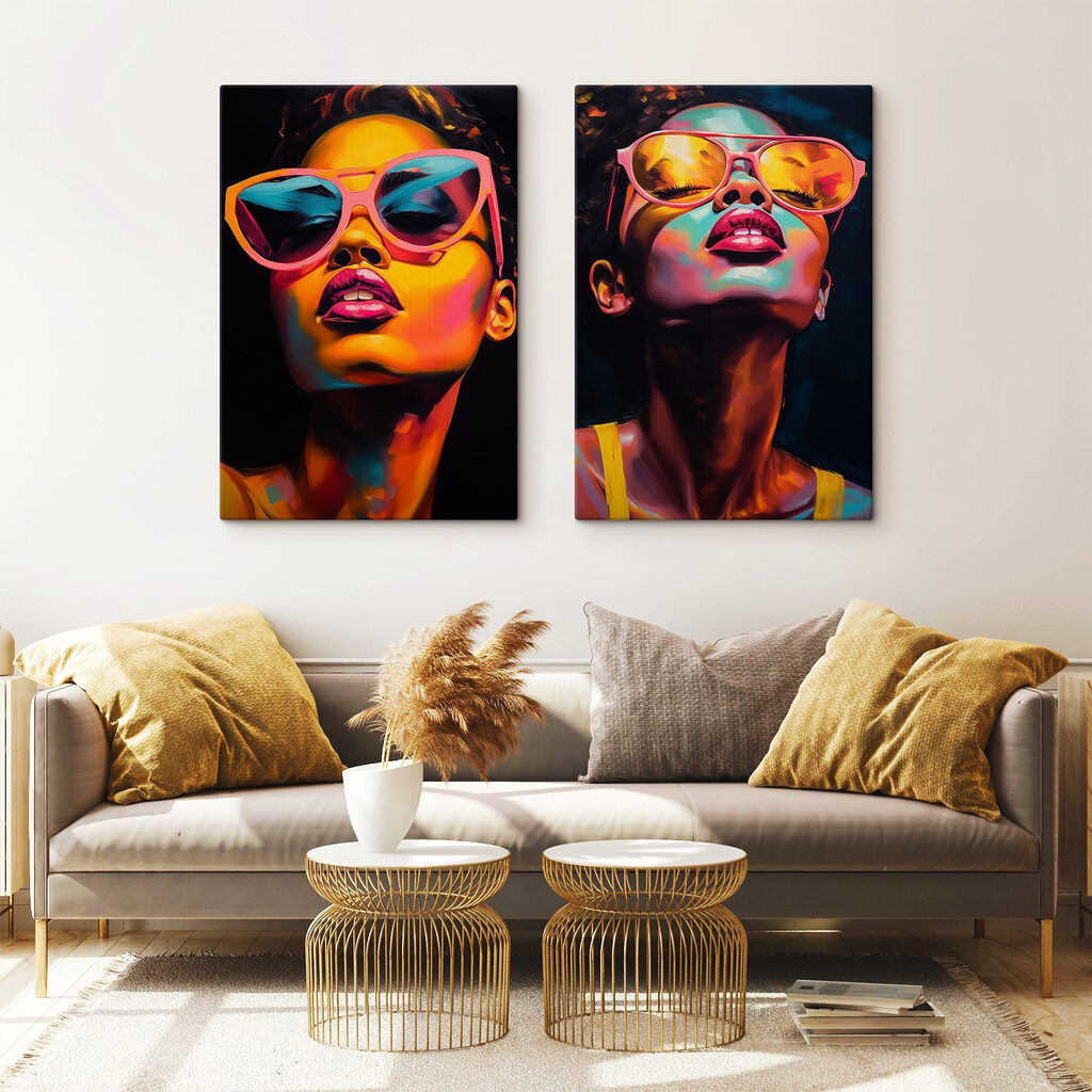Lunettes roses dans un intérieur