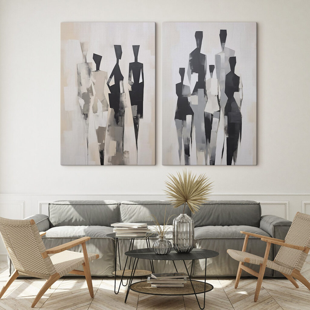 Silhouettes élancées dans un intérieur