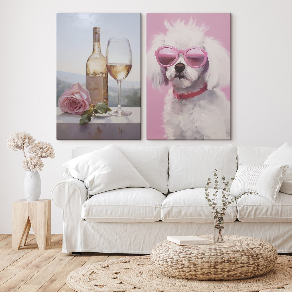 Chien et vin blanc dans un intérieur