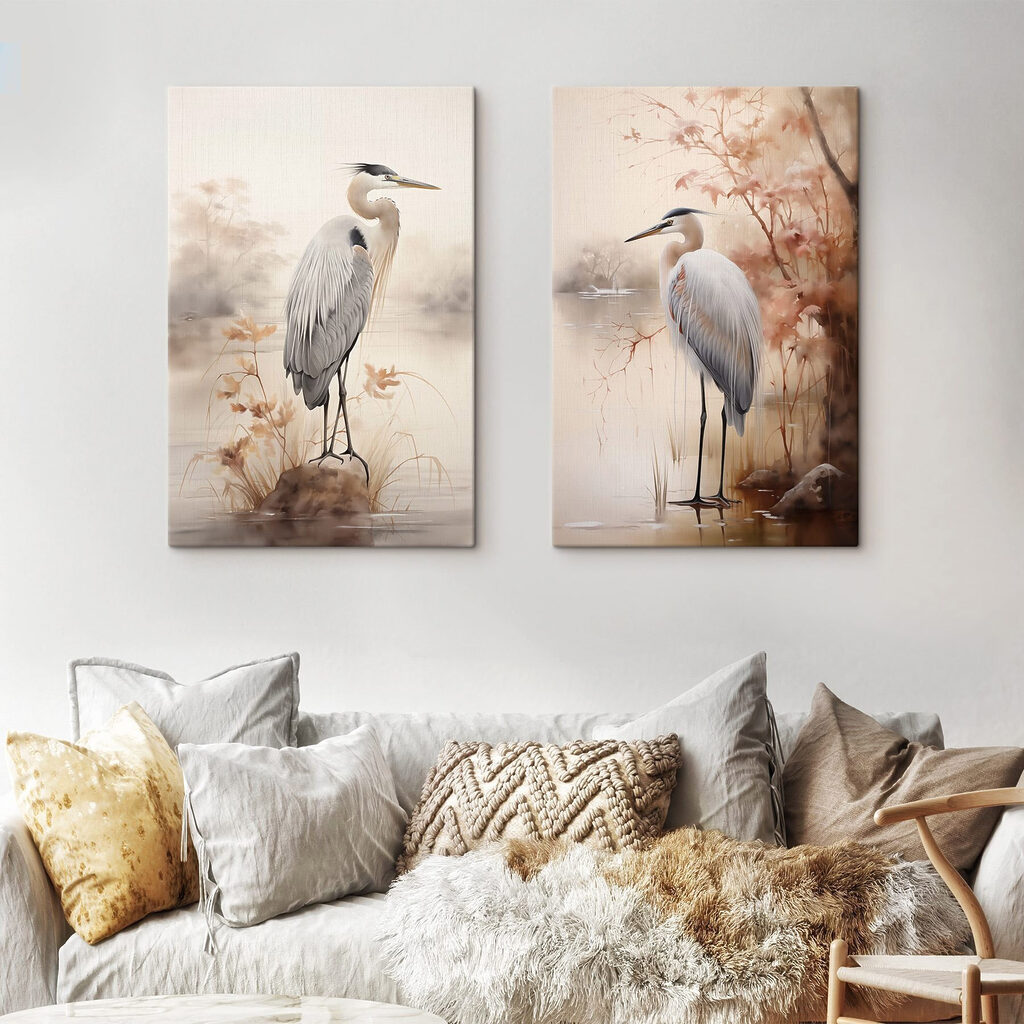 Hérons sur la rive dans un intérieur