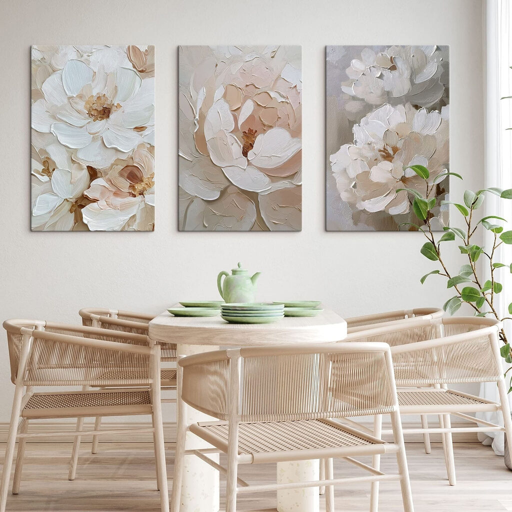Fleurs en voiles légers dans un intérieur