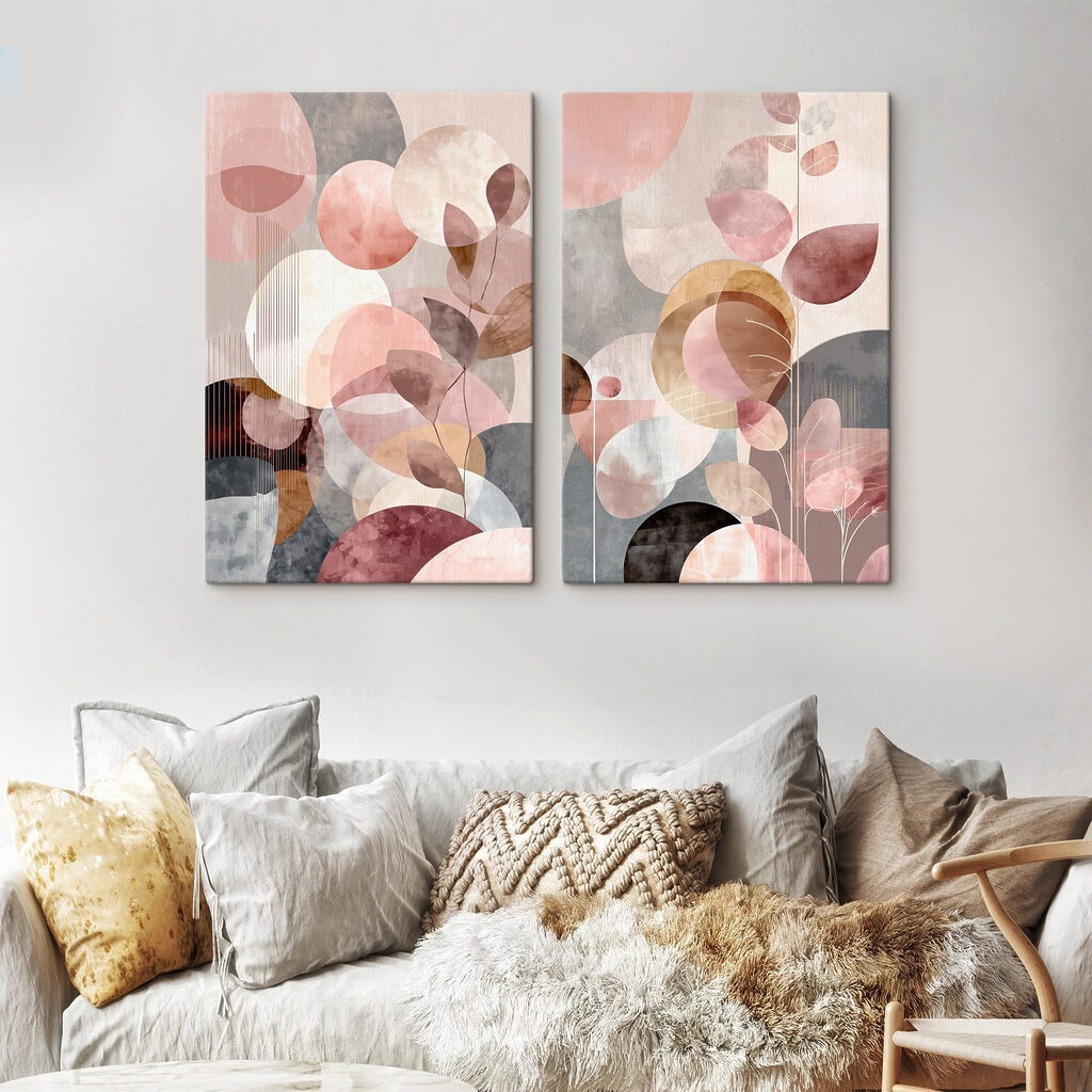 Cercles et feuillages dans un intérieur