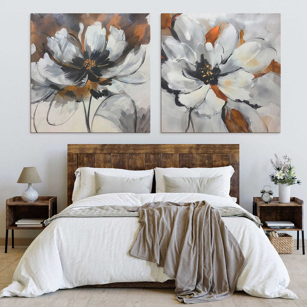 Fleurs au cœur sombre dans un intérieur