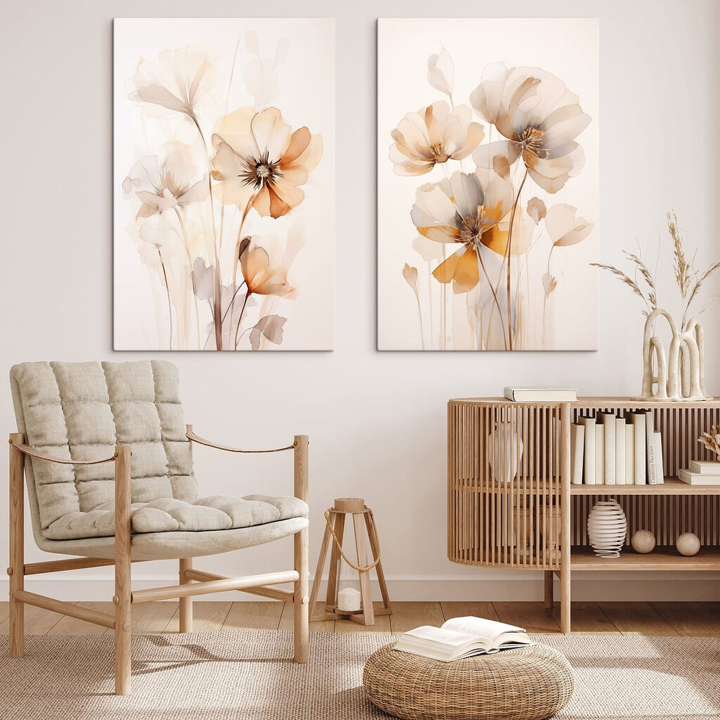 Fleurs aux reflets orangés dans un intérieur