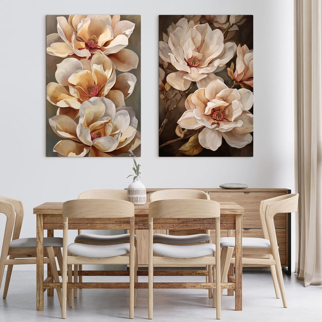 Grandes fleurs en duo dans un intérieur