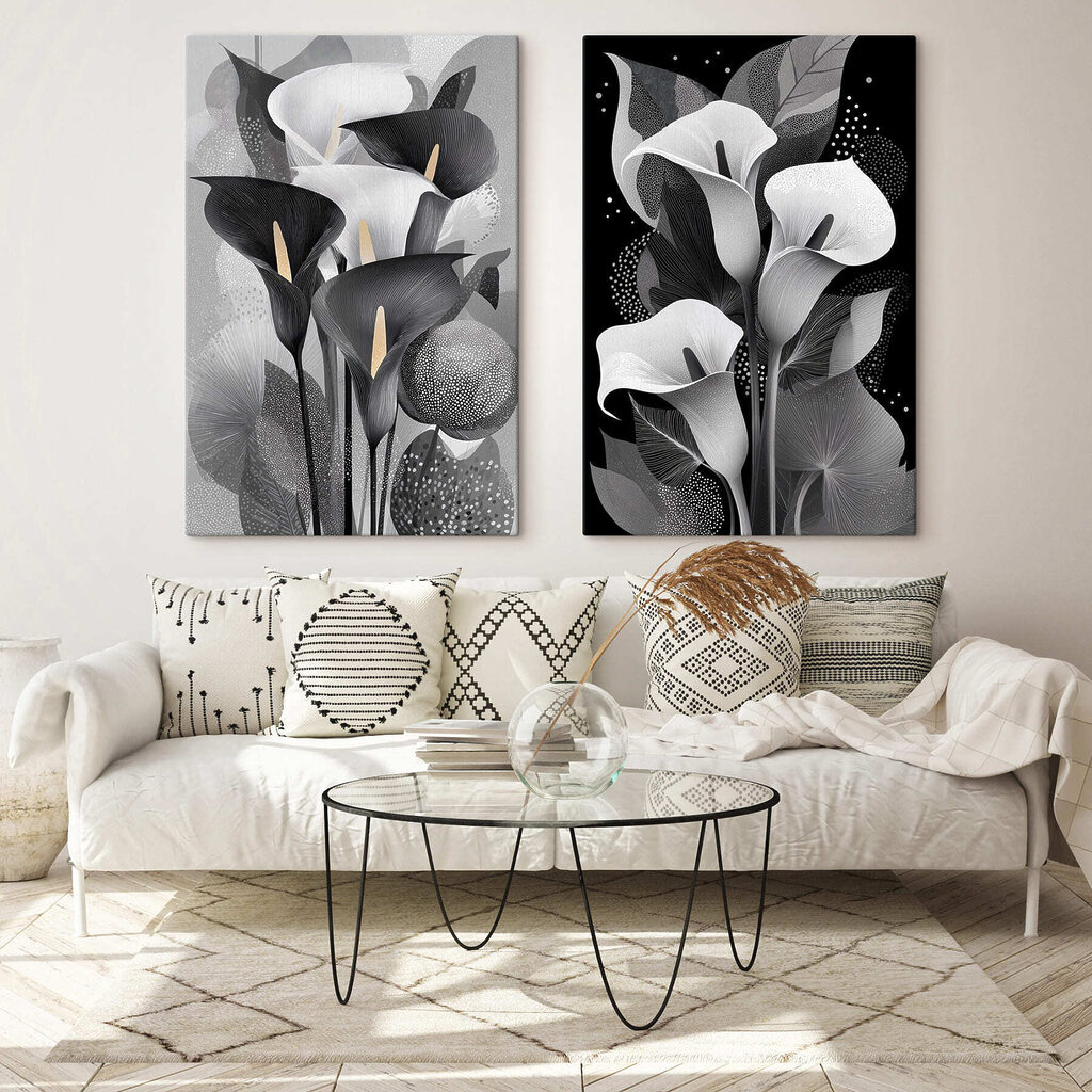 Corolles noir et blanc dans un intérieur
