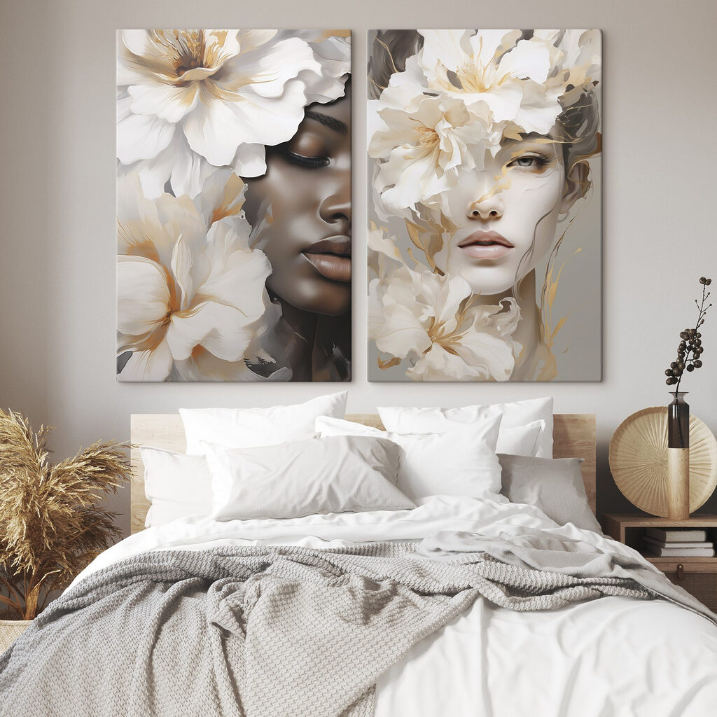Visages parmi les fleurs dans un intérieur