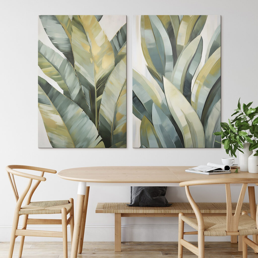 Grandes feuilles au pinceau dans un intérieur
