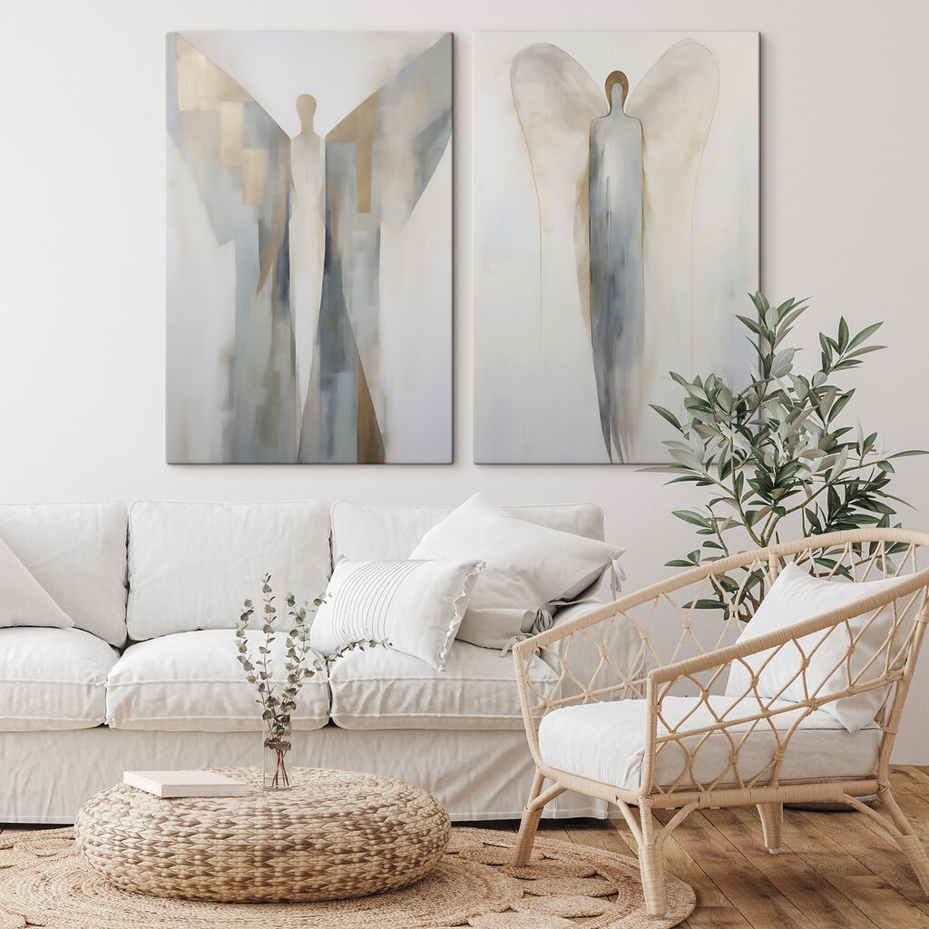 Anges en longs traits dans un intérieur