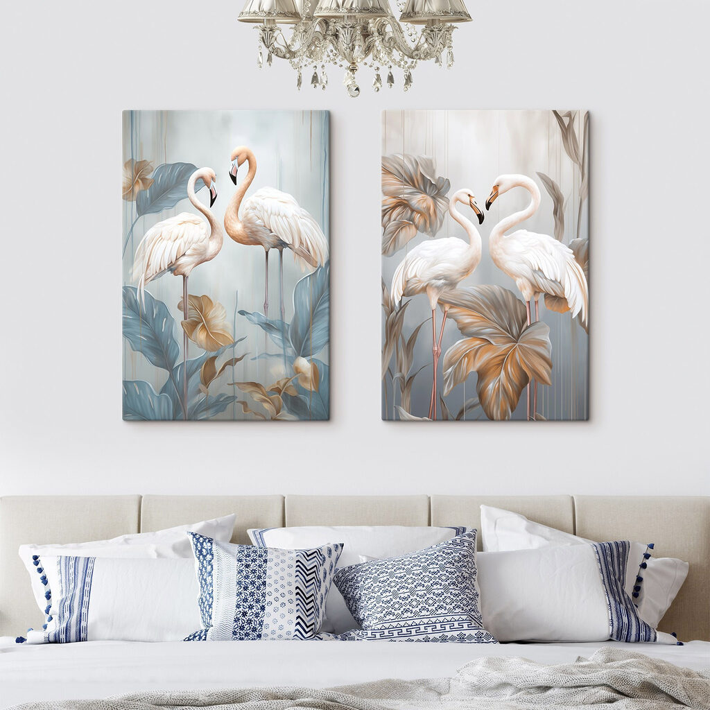 Flamants parmi les feuilles dans un intérieur