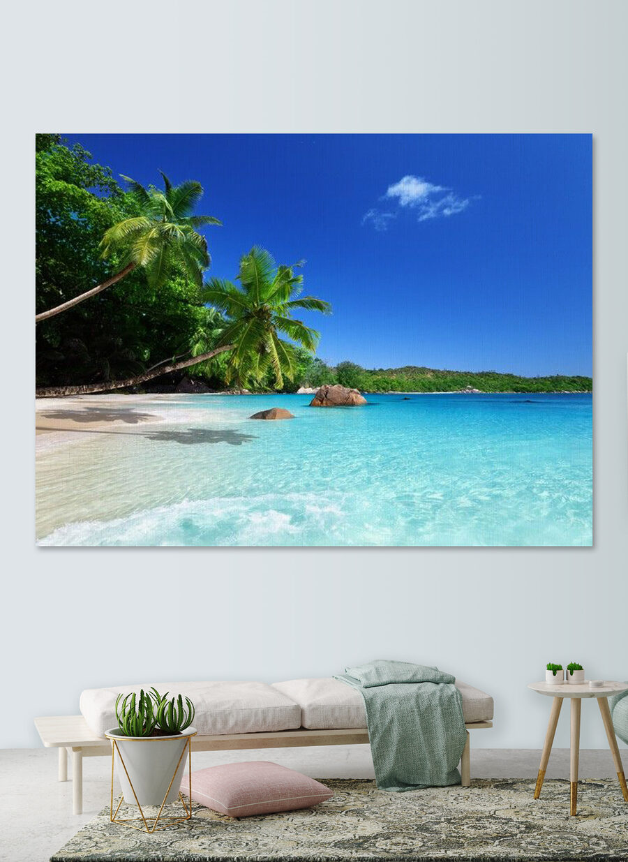 Baie sous les palmiers — intérieur 1