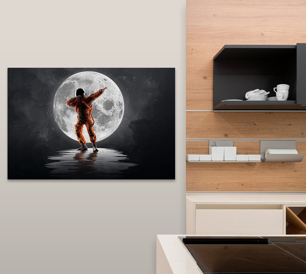 Danse devant la lune — intérieur 1