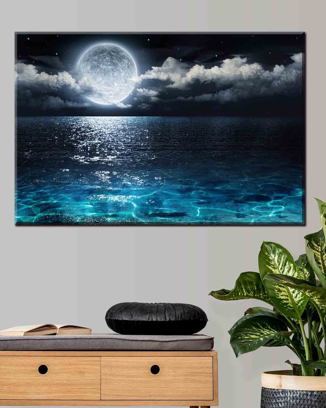 Lune sur l’eau scintillante — intérieur 3