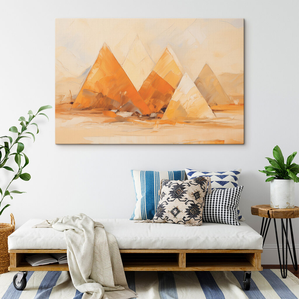 Pyramides en lumière matinale — intérieur 2