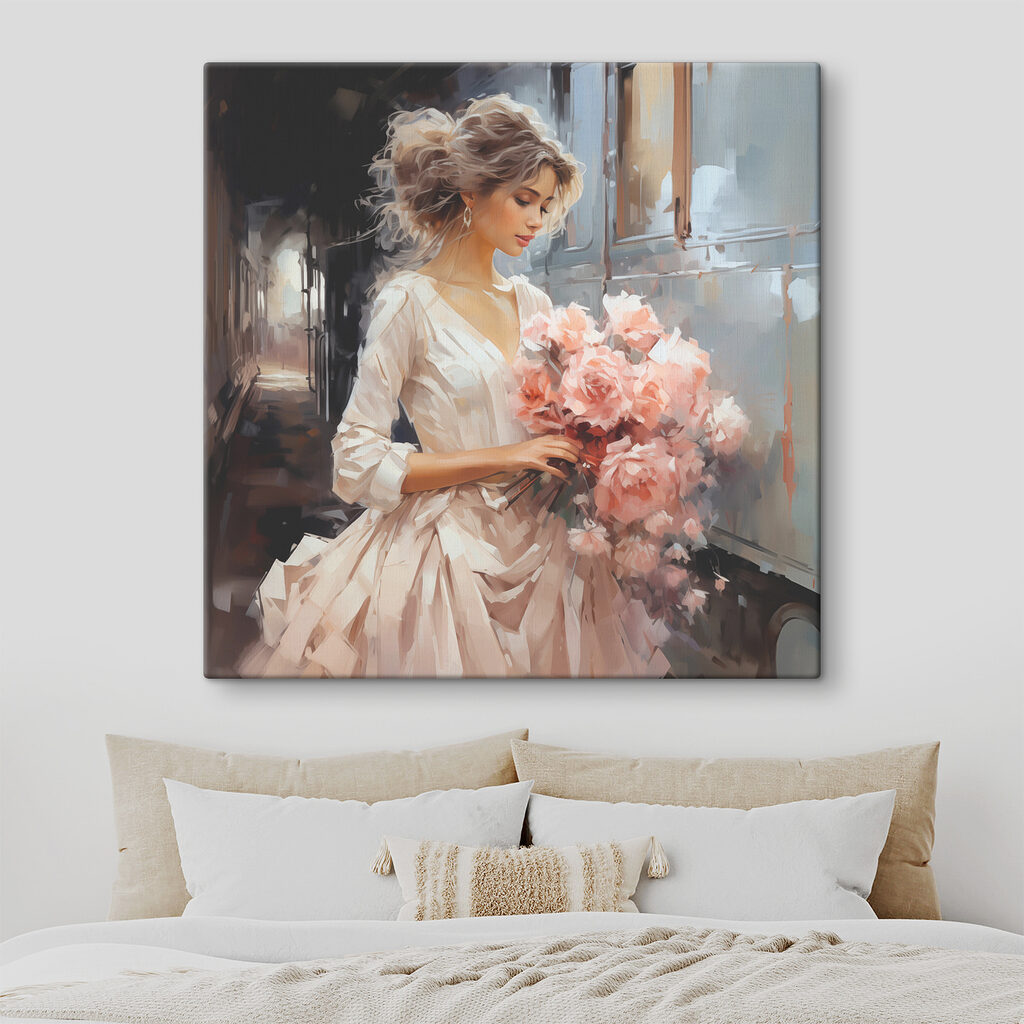 Fleurs dans les bras dans un intérieur