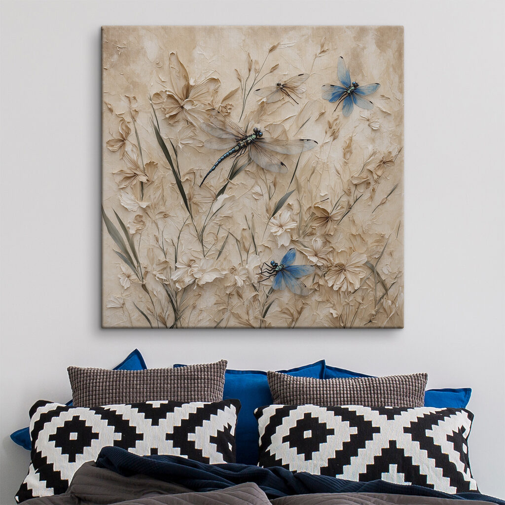 Libellules et fleurs beiges — intérieur 2