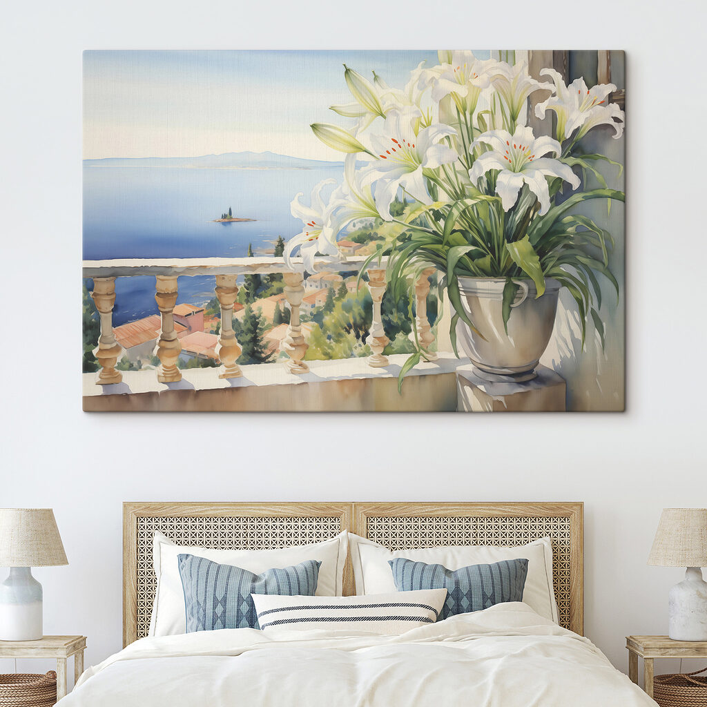 Lys blancs, mer bleue dans un intérieur