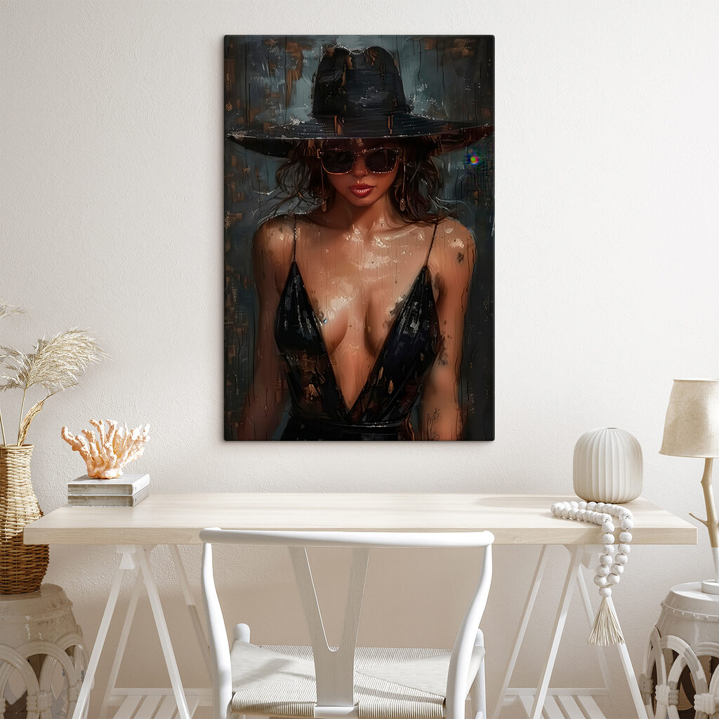 Chapeau sombre, regard caché — intérieur 2