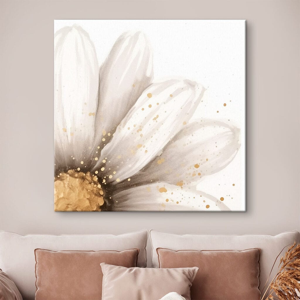 Pétales blancs mouchetés d’or — intérieur 2
