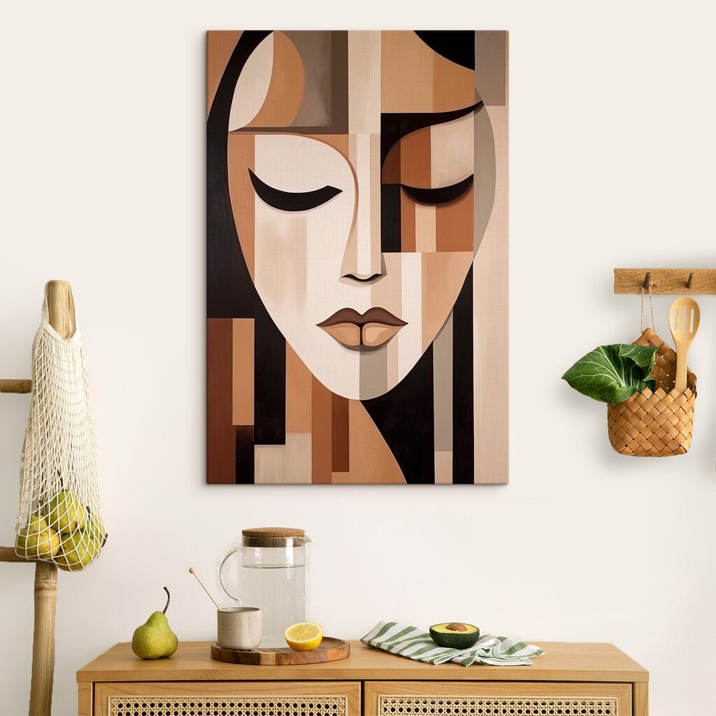 Visage paisible en brun — intérieur 1