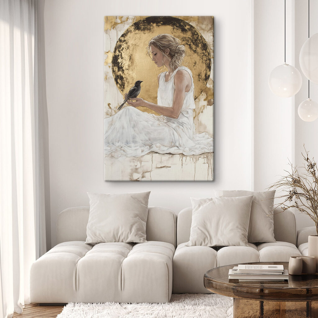 Sous la lune d’or dans un intérieur