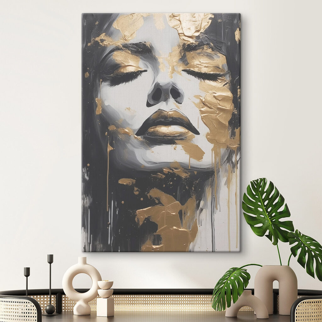 Yeux clos, touches dorées — intérieur 2