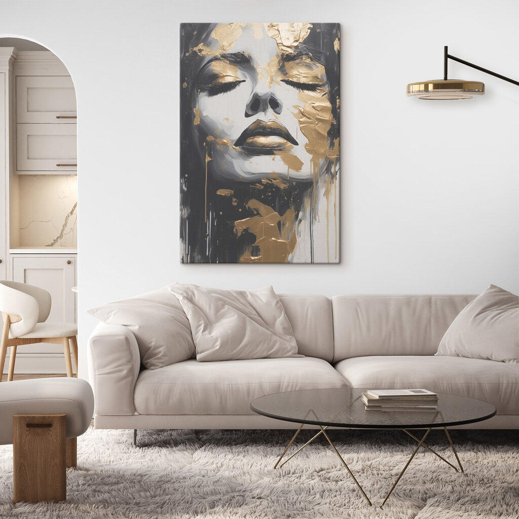 Yeux clos, touches dorées — intérieur 1