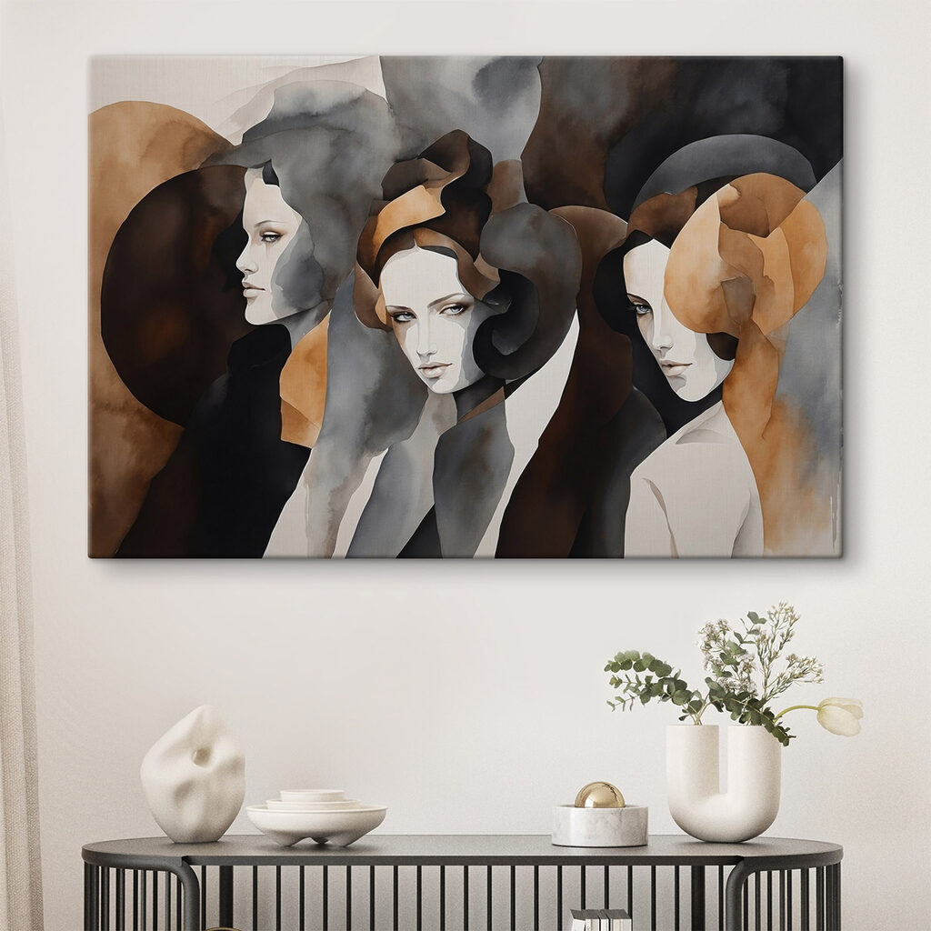 Trois femmes stylisées — intérieur 1