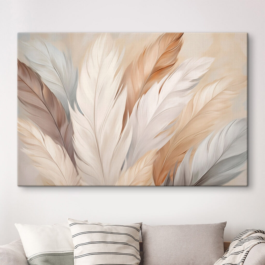 Plumes crème et brunes dans un intérieur