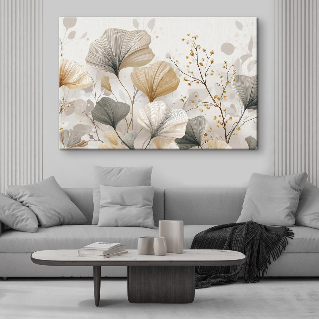 Ginkgo et brindilles dorées dans un intérieur
