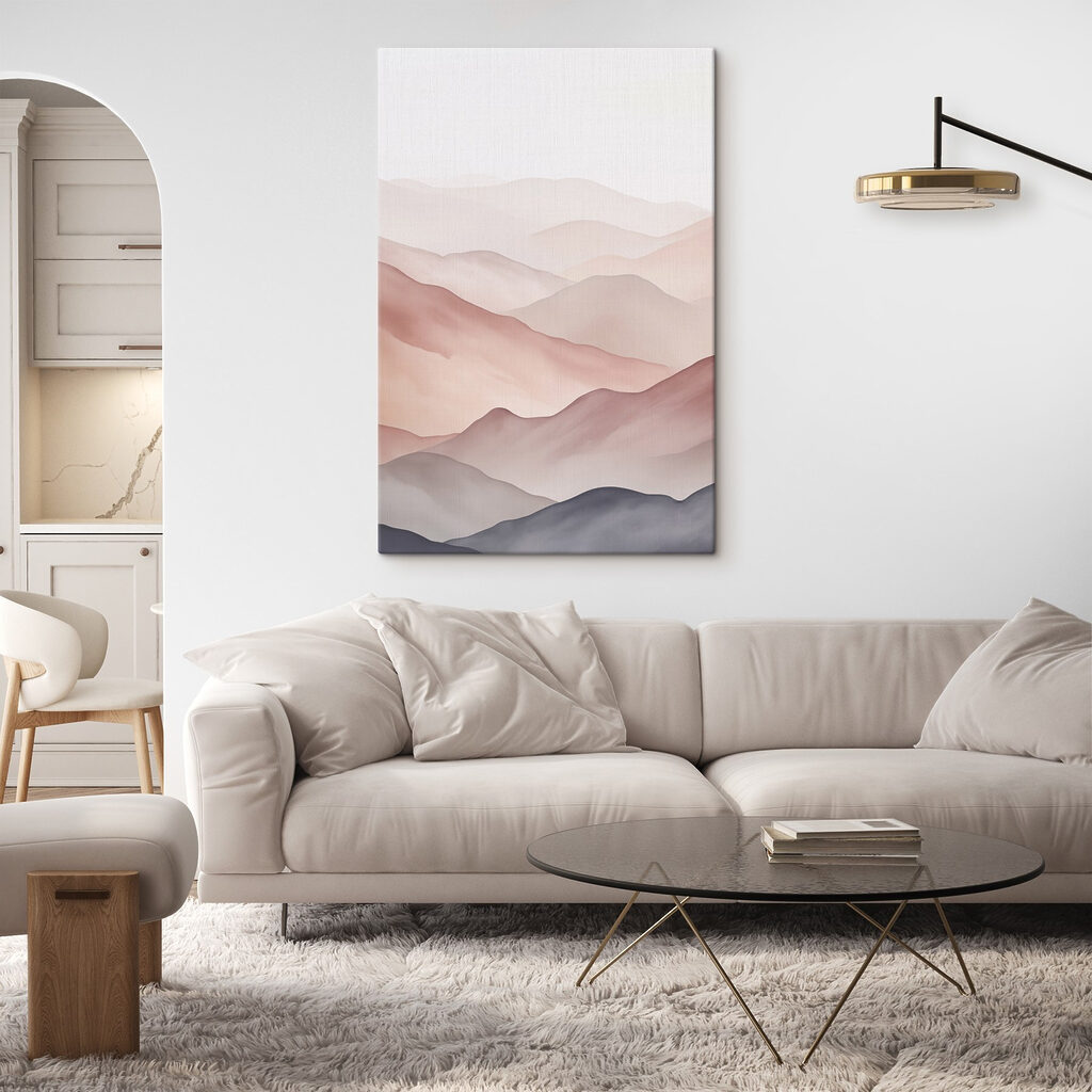 Collines pâles et rosées dans un intérieur