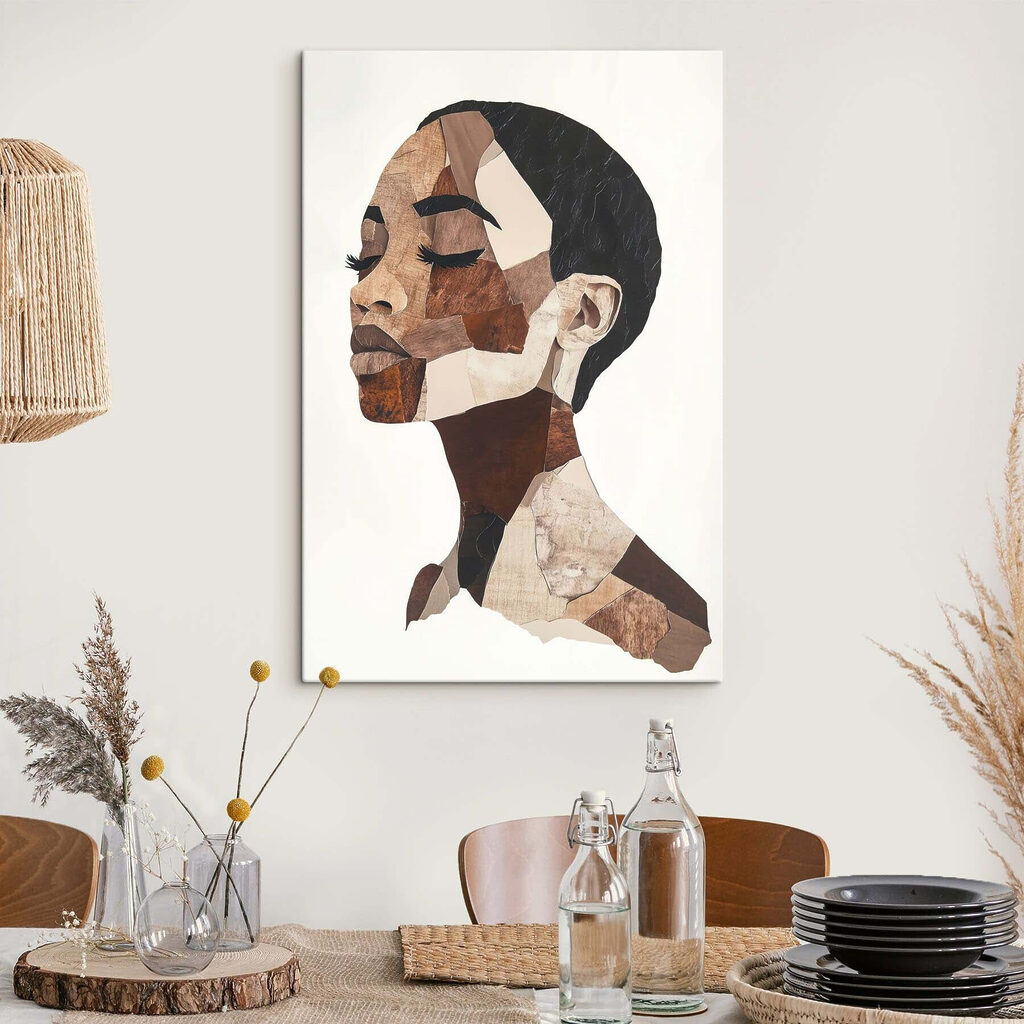 Yeux clos couleur terre dans un intérieur