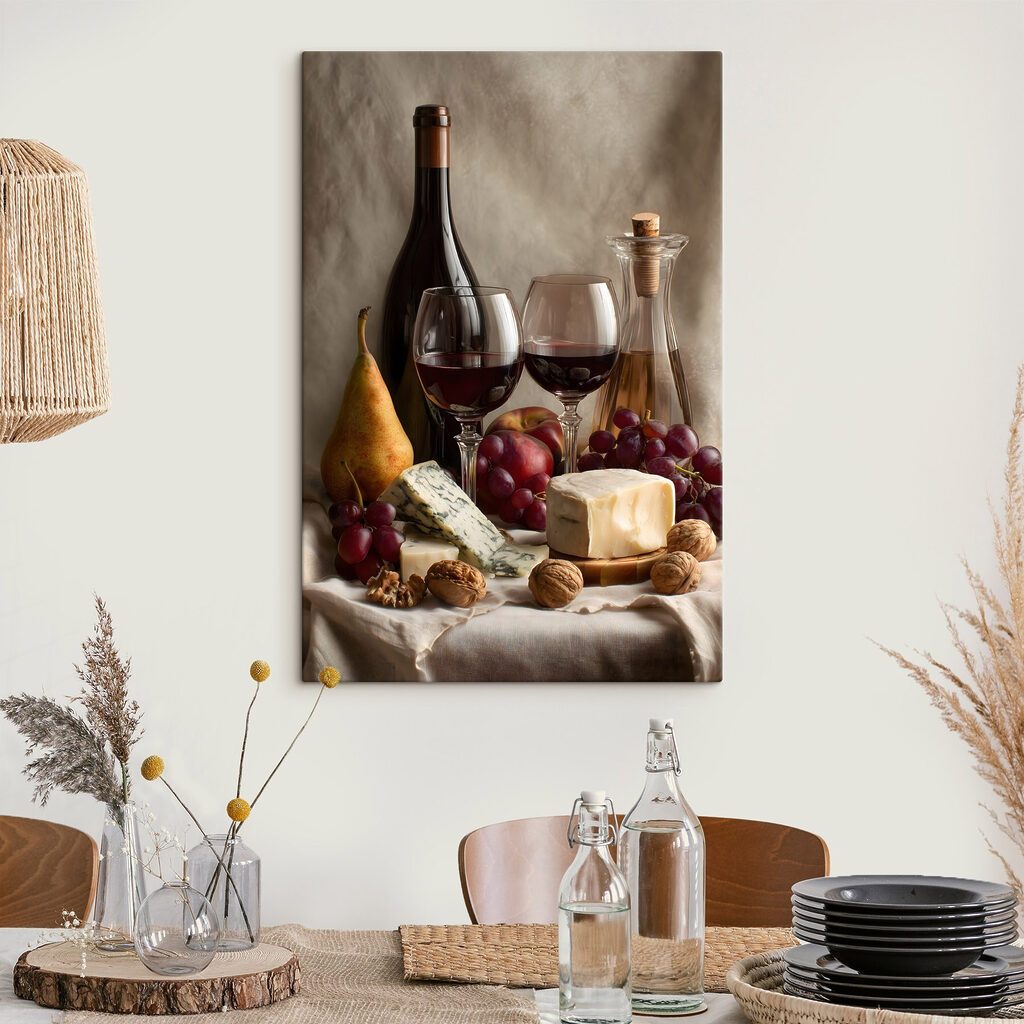 Vin rouge et fromage dans un intérieur