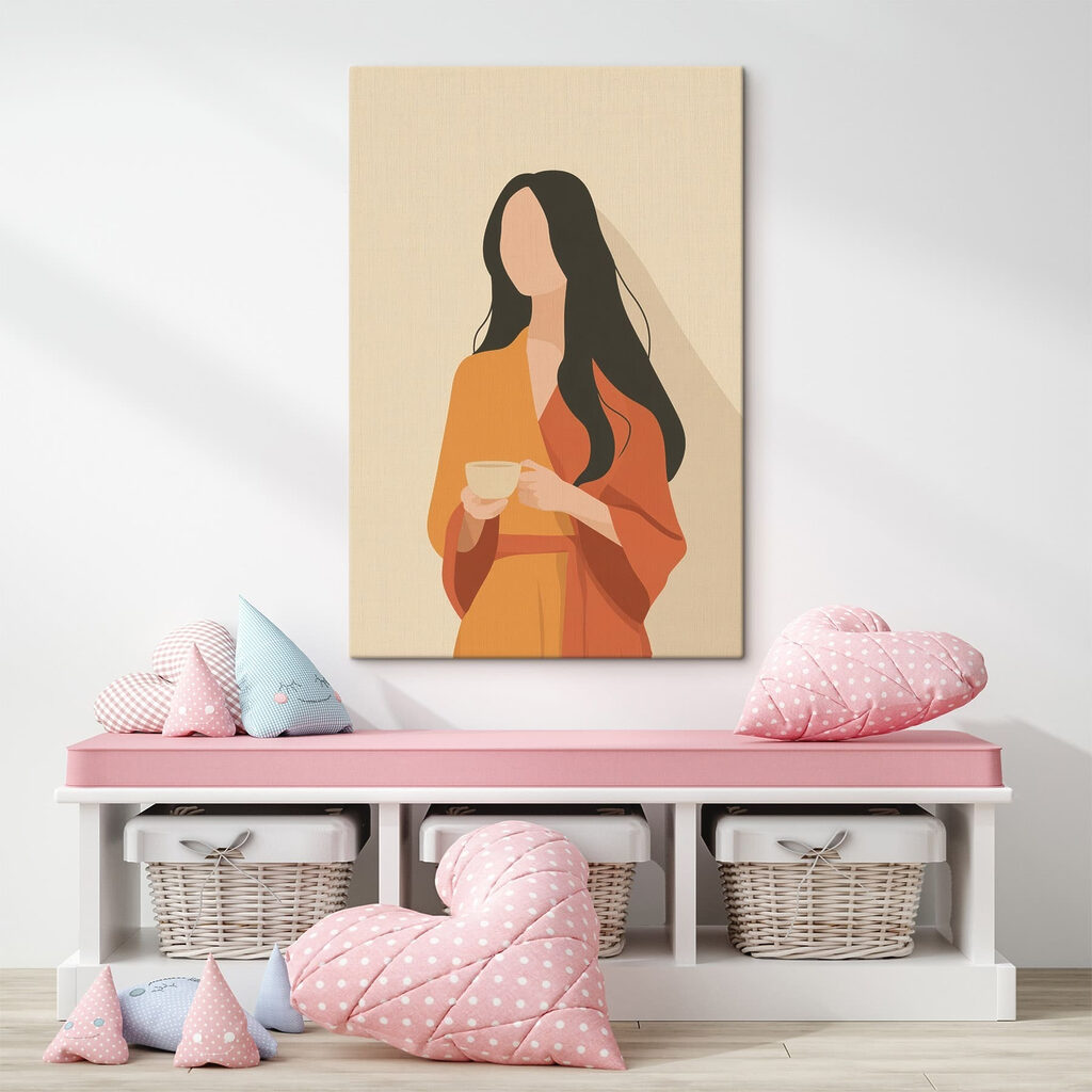Femme à la tasse dans un intérieur