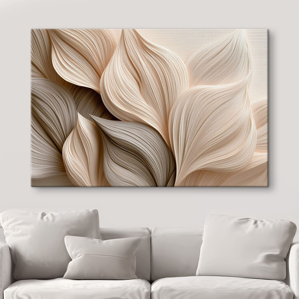 Feuilles crème striées dans un intérieur