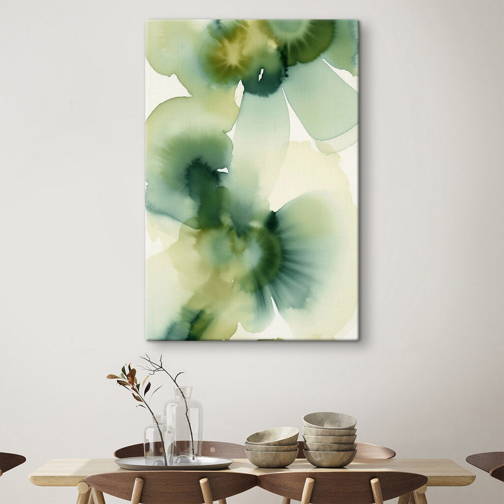Fleurs d’encre verte dans un intérieur