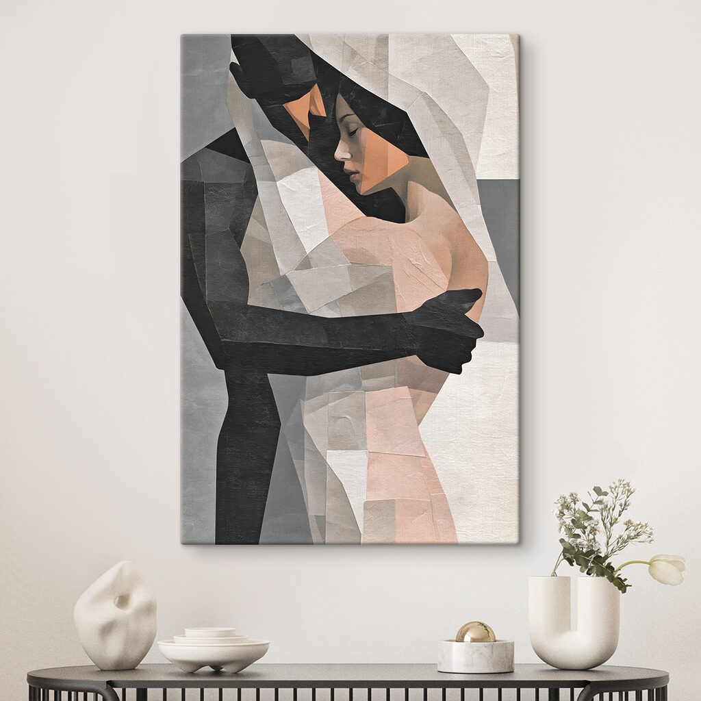 Couple enlacé en facettes — intérieur 3