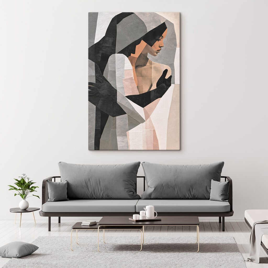 Femme en aplats gris — intérieur 3