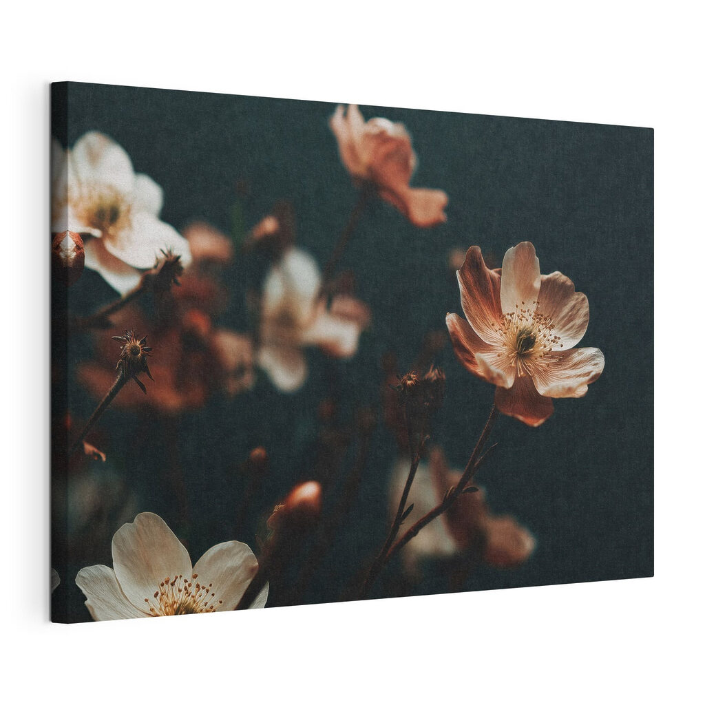 Petites fleurs couleur rouille, toile tendue et bord enveloppé