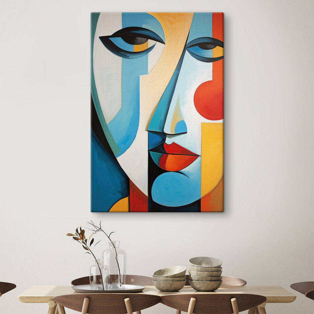 Visage coloré, yeux ouverts dans un intérieur