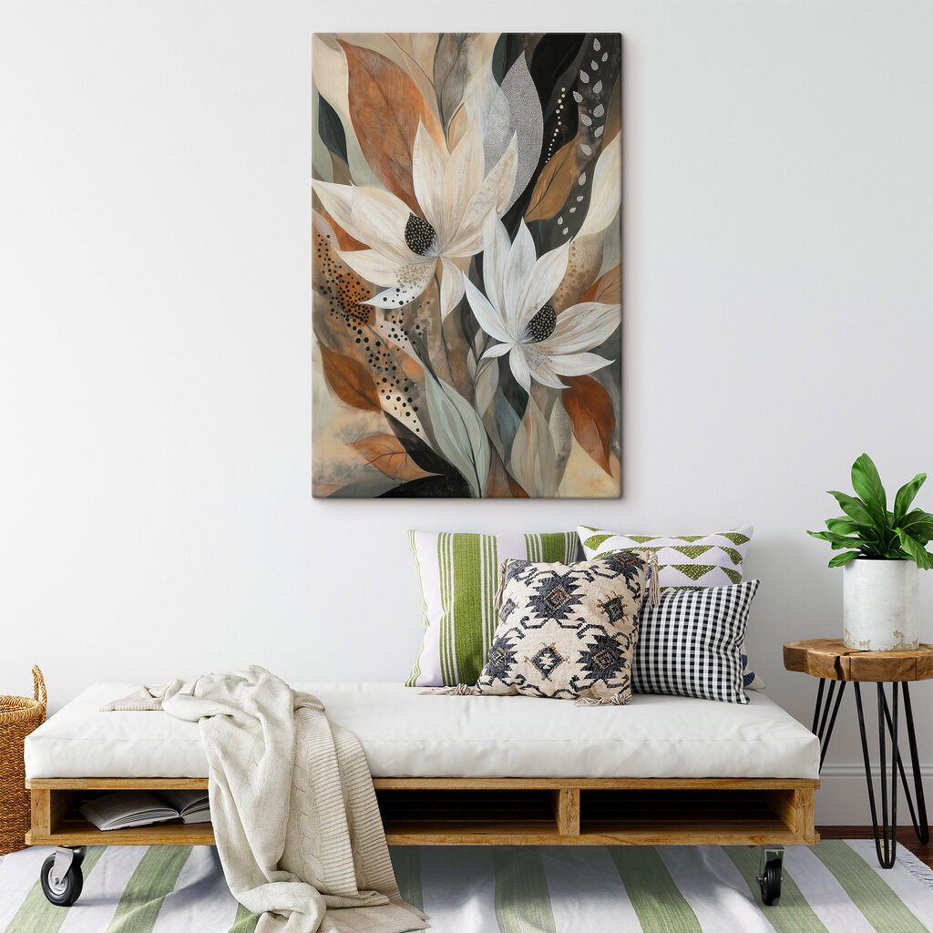 Fleur blanche, feuilles tachetées — intérieur 1