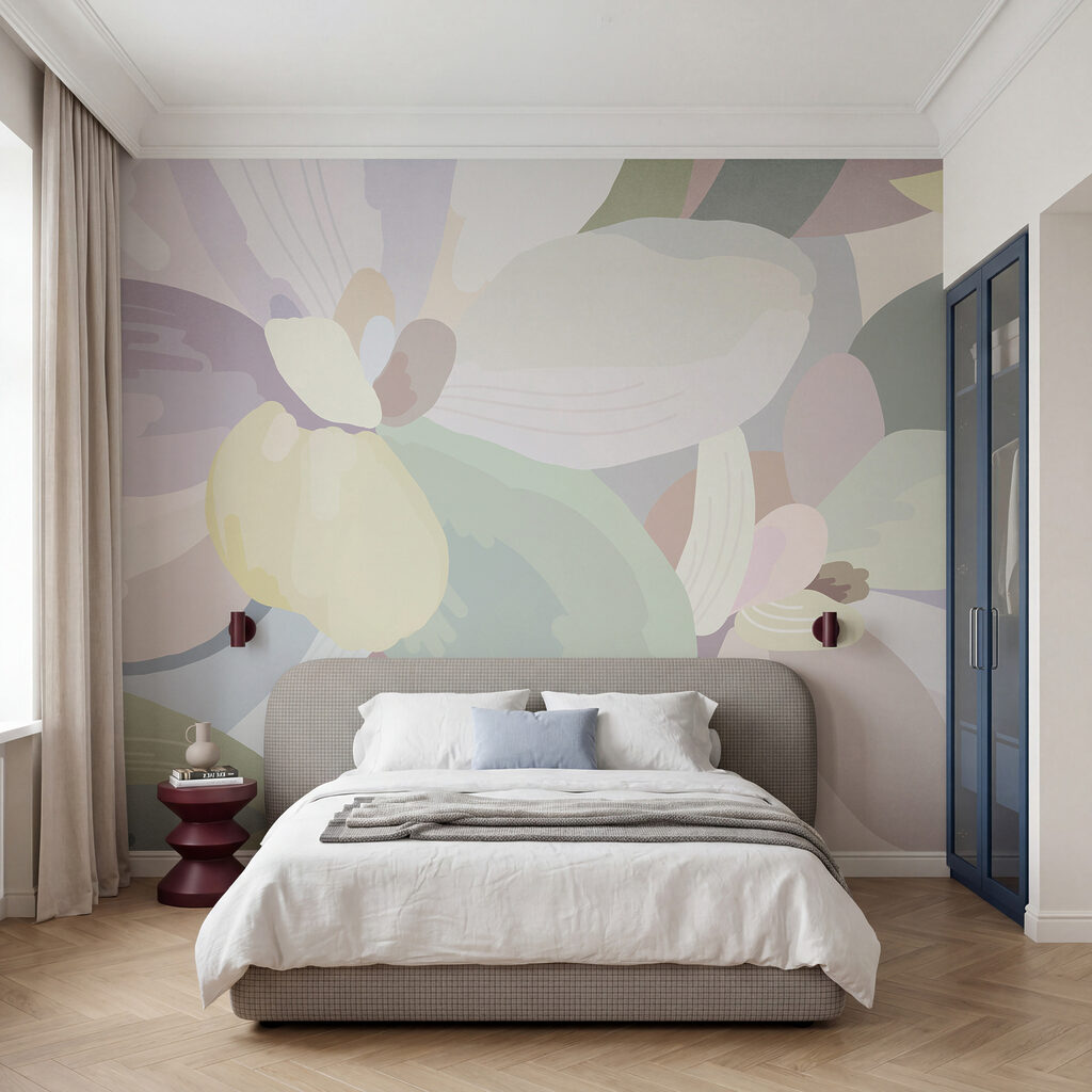Fleurs en aplats doux dans un intérieur