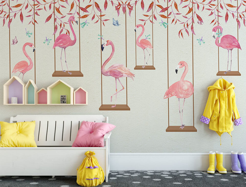 Flamants sur des balançoires dans un intérieur
