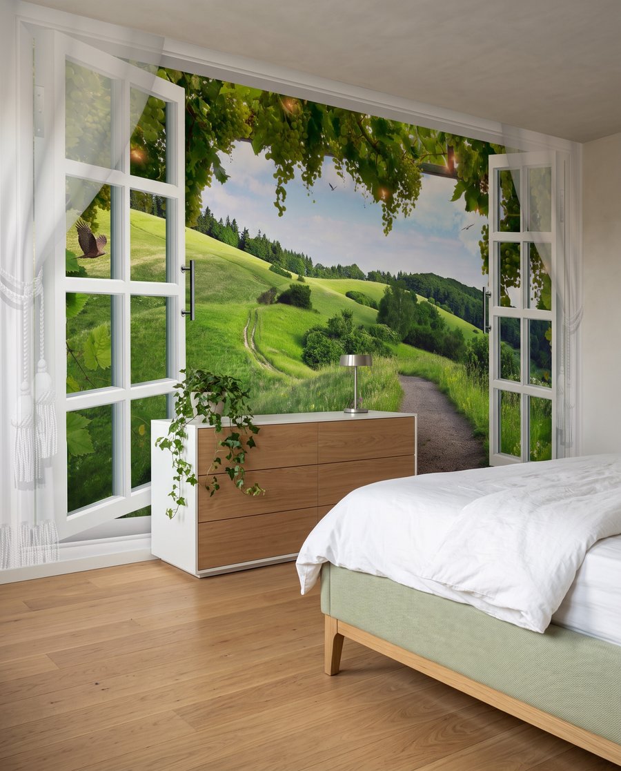 Fenêtre sur les collines dans un intérieur