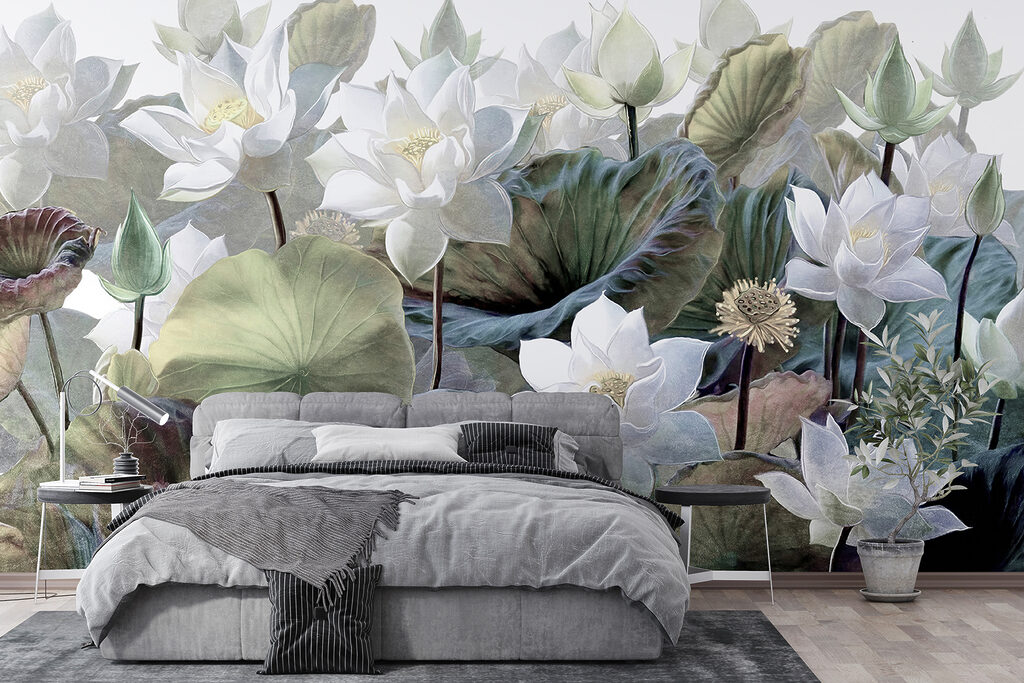 Lotus blanc et feuillage dans un intérieur