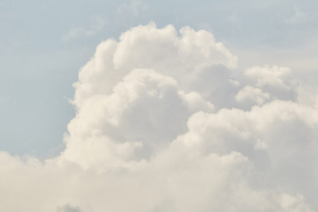 Grand nuage blanc — motif complet
