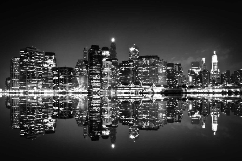 Ville lointaine la nuit — motif complet