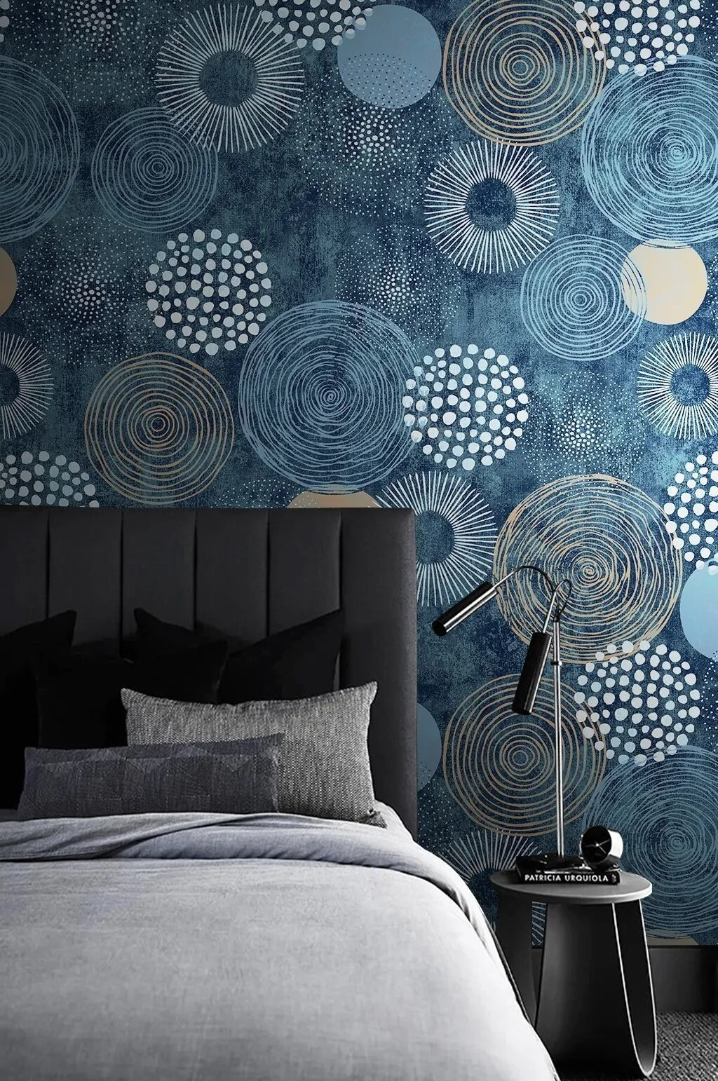 Cercles sur bleu océan dans un intérieur