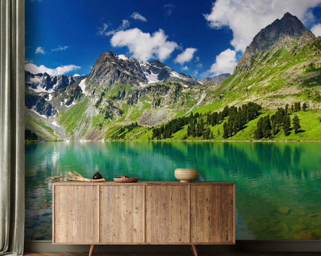Reflets turquoise des montagnes dans un intérieur
