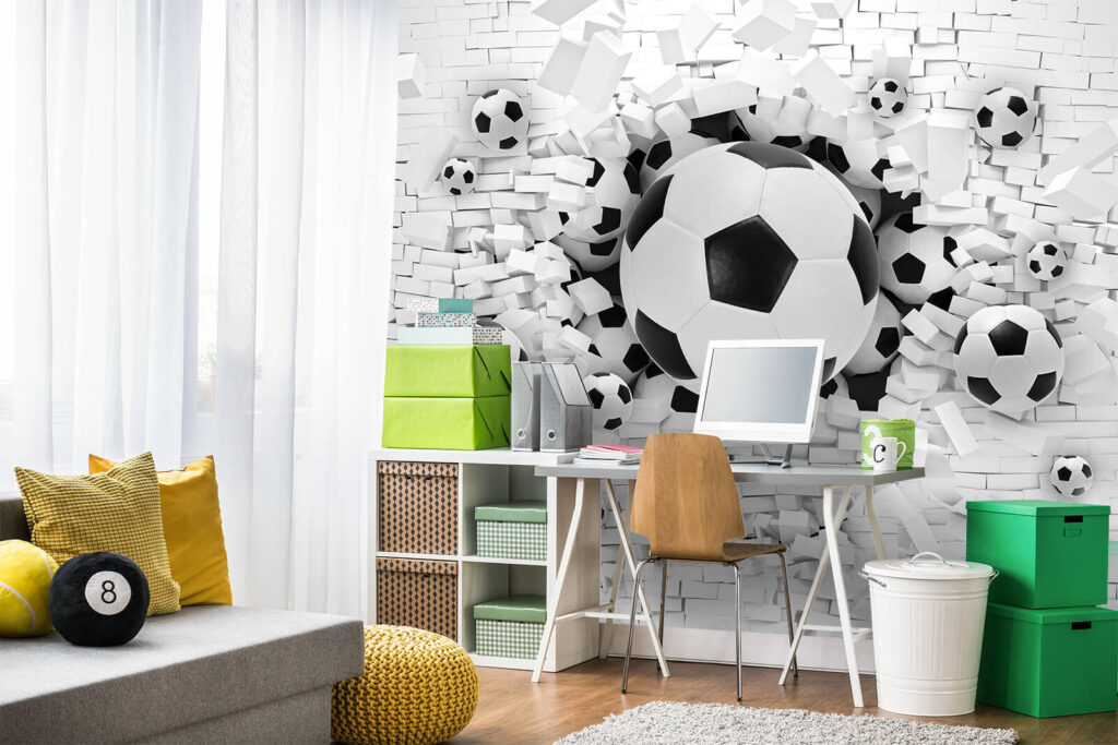 Ballons brisant les briques dans un intérieur